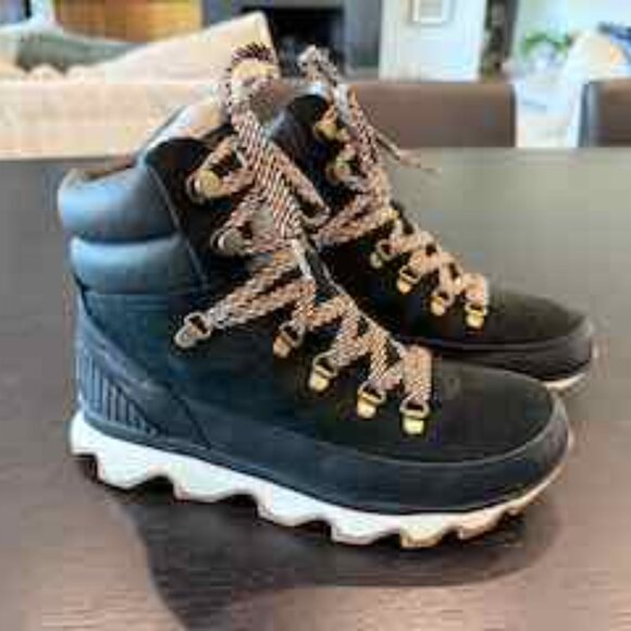 SOREL KINETIC BREAKTHRU CONQUEST WATERPROOF BOOT BLACK 9 - Picture 1 of 6